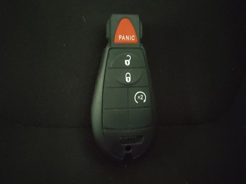 Used 2019 Jeep Cherokee Latitude w/ Popular Appearance Group image 32