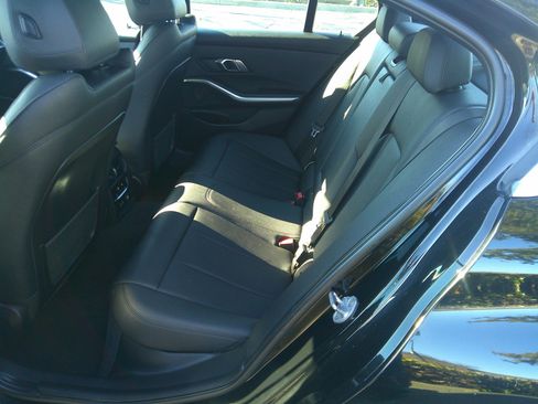 Used 2020 BMW 330i 330i Sedan North America w/ Convenience Package image 9