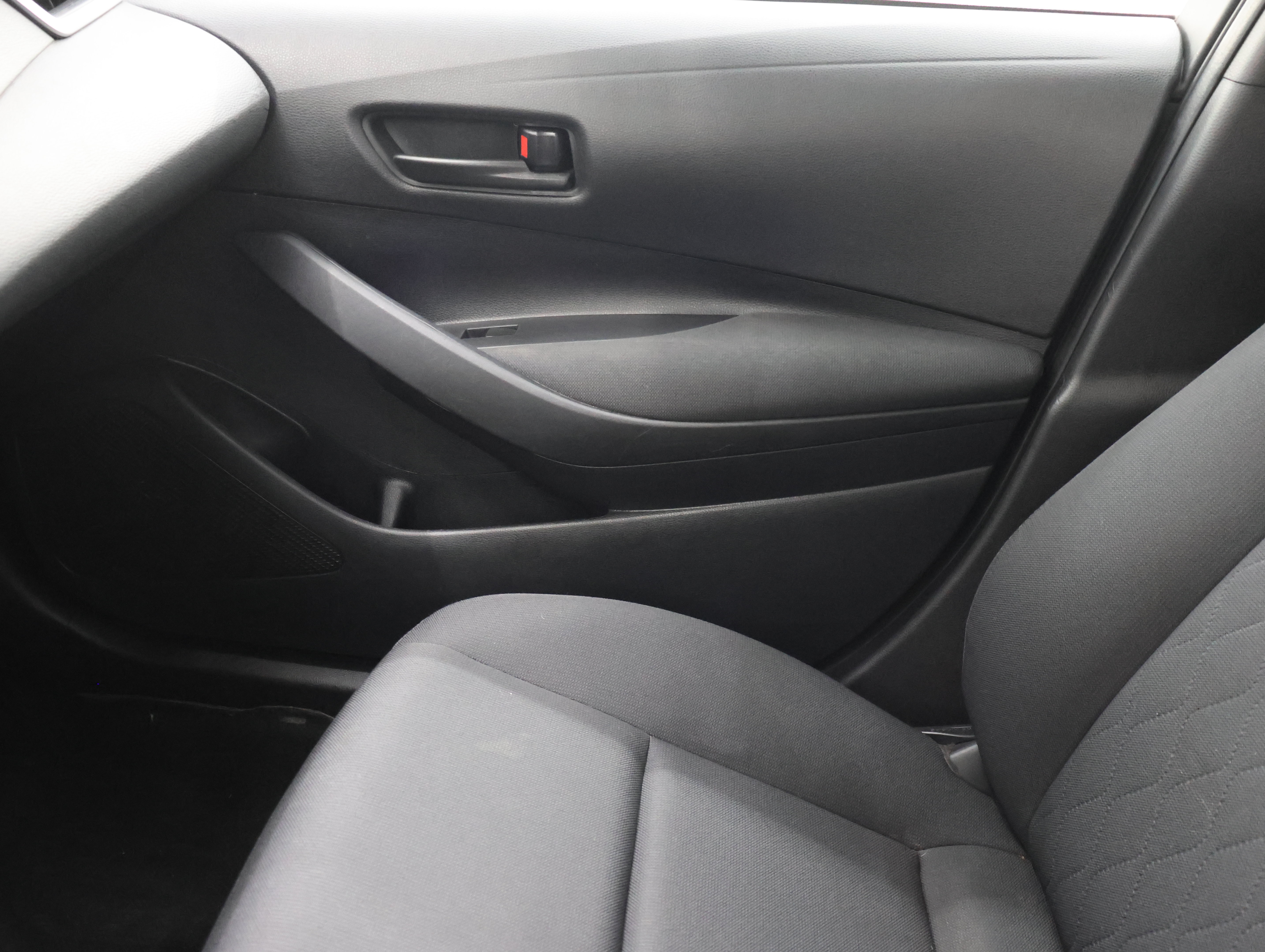 Used 2024 Toyota Corolla LE FWD image 12