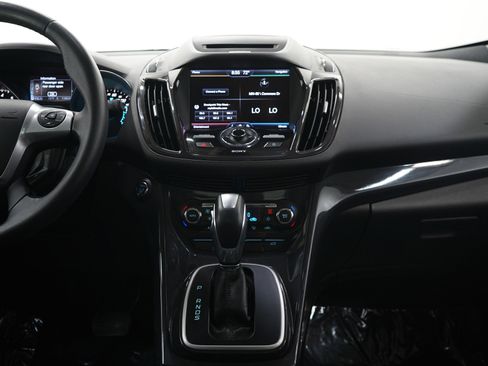 Used 2013 Ford Escape Titanium w/ Class II Trailer Tow Pkg AWD/4WD image 15