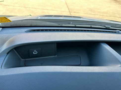 New 2026 Ford Transit 250 148 Medium Roof w/ Load Area Protection Package RWD image 29