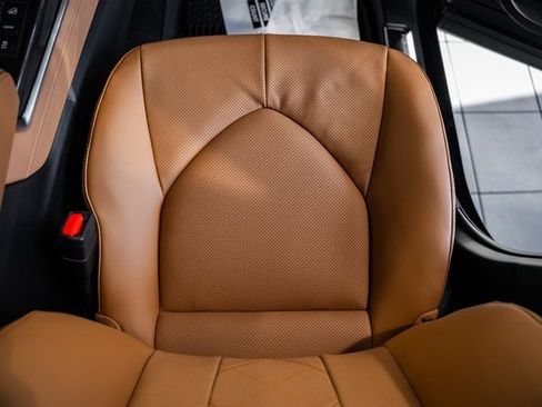 New 2026 Toyota Highlander Platinum image 33