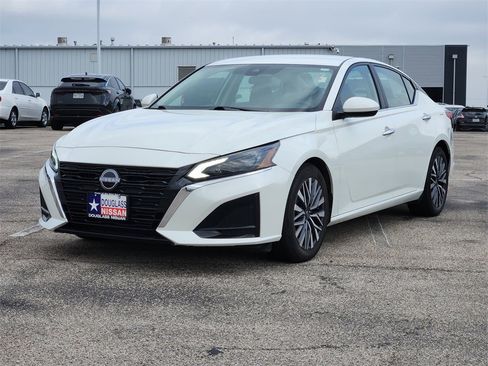 Used 2023 Nissan Altima 2.5 SV image 39