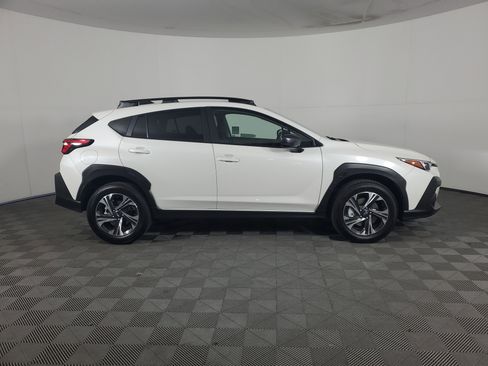 Used 2026 Subaru Crosstrek 2.0i Premium image 3
