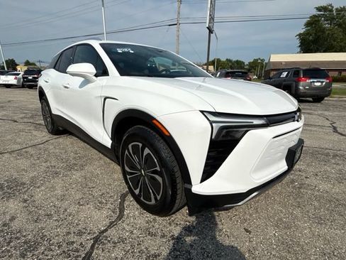 Certified 2024 Chevrolet Blazer EV LT AWD/4WD image 8