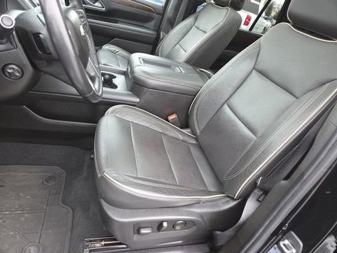 Used 2021 Chevrolet Tahoe Premier w/ Premium Package image 36