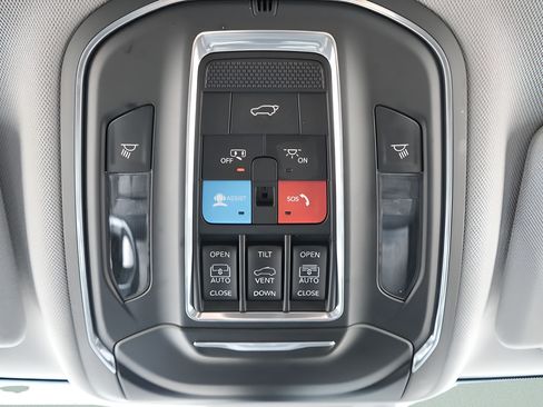 Used 2022 Jeep Grand Cherokee Limited 4xe w/ Luxury Tech Group II AWD/4WD image 20