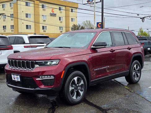 New 2024 Jeep Grand Cherokee Limited 4xe w/ Luxury Tech Group II AWD/4WD image 4