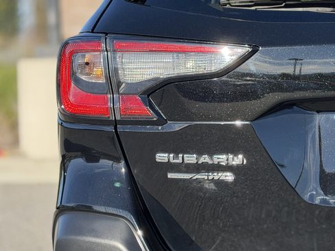 Used 2023 Subaru Outback Limited image 11