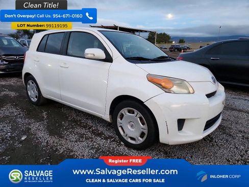 Used 2014 Scion xD FWD image 5