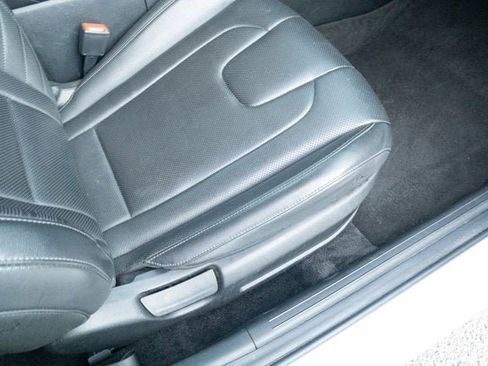 Used 2025 Hyundai Elantra Limited image 41