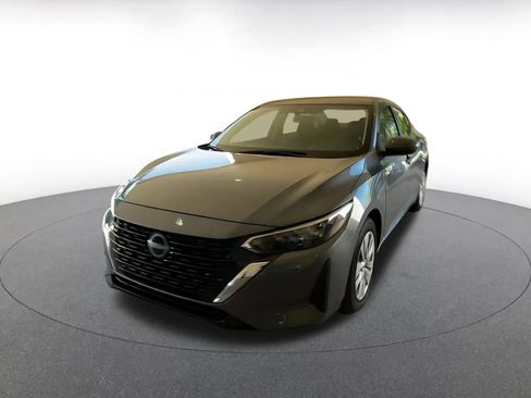 Used 2025 Nissan Sentra S image 7