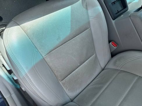 Used 2016 Toyota Camry XLE w/ Moonroof Package FWD image 12