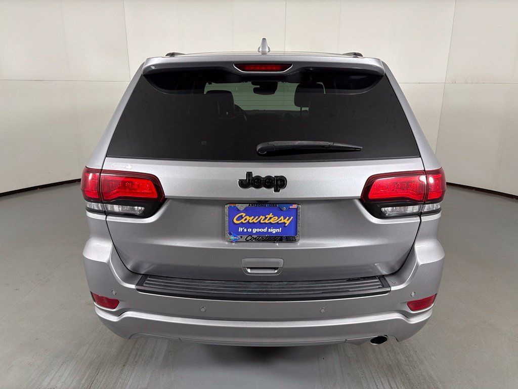Used 2021 Jeep Grand Cherokee Laredo X RWD image 7