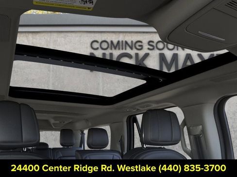 New 2026 Lincoln Navigator L Reserve AWD/4WD image 20