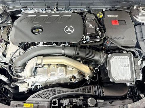 New 2026 Mercedes-Benz GLB 250 image 28