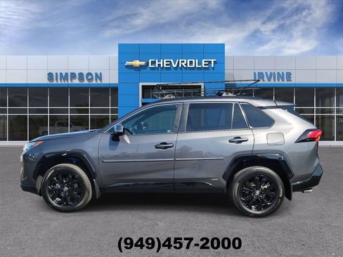Used 2022 Toyota RAV4 SE w/ Convenience Package AWD/4WD image 5