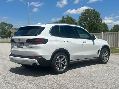 Used 2026 BMW X5 xDrive40i w/ Premium Package AWD/4WD image 9