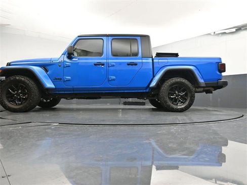 Used 2023 Jeep Gladiator Sport image 33