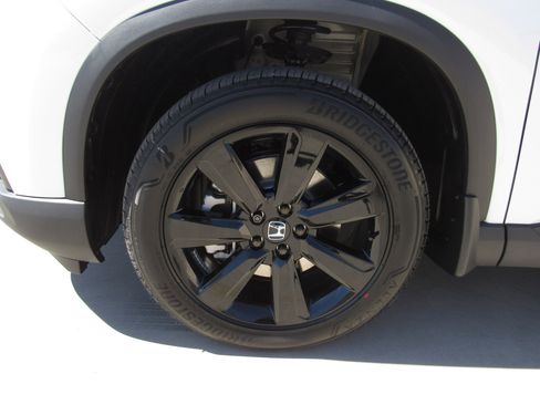 New 2025 Honda Pilot Black Edition image 3