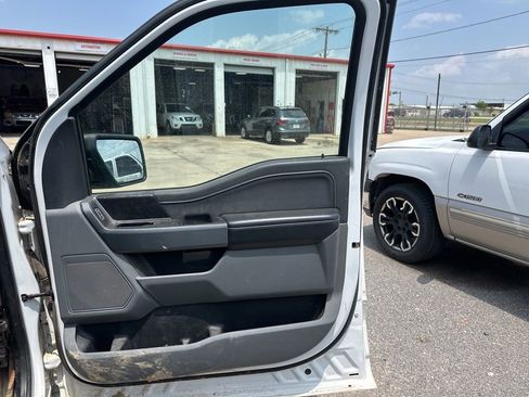 Used 2021 Ford F150 XLT w/ Equipment Group 302A High AWD/4WD image 8