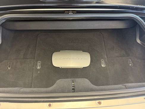 Used 1998 Chevrolet Corvette Convertible w/ Memory Pkg image 27