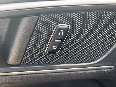 Used 2023 Ford Edge SEL image 25