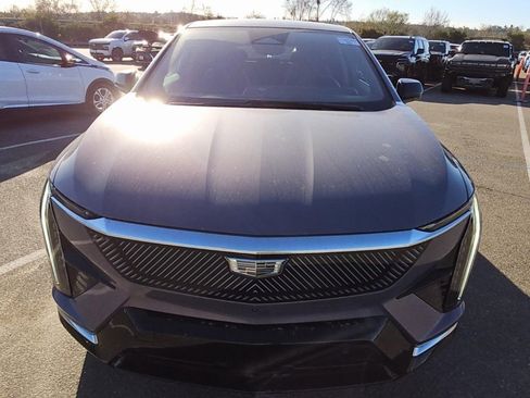 Used 2025 Cadillac Optiq Luxury 1 image 7