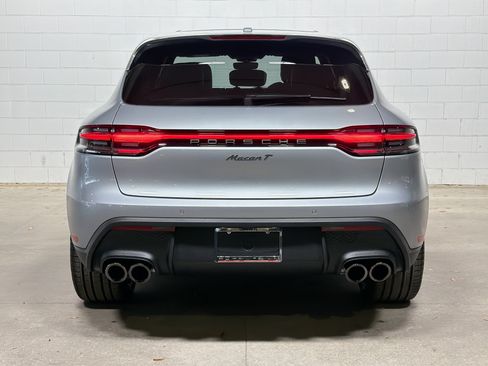 Certified 2026 Porsche Macan Turbo AWD/4WD image 8