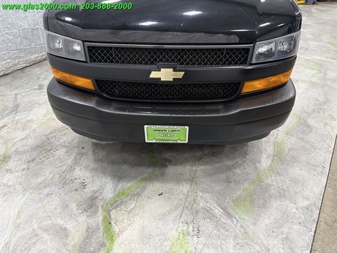 Used 2019 Chevrolet Express 2500 LS w/ Driver Convenience Package RWD image 18