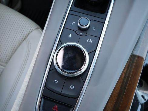Used 2024 Cadillac Escalade ESV Sport Platinum w/ LPO, ONYX Package AWD/4WD image 23