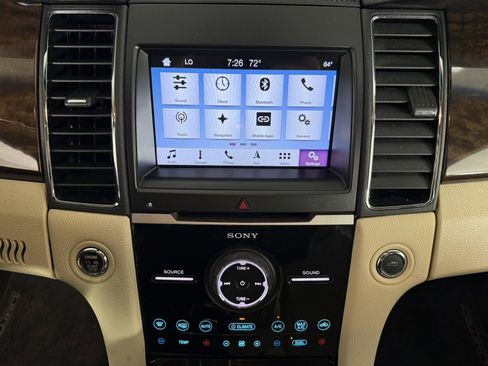 Used 2018 Ford Taurus Limited FWD image 20