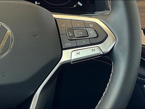 New 2025 Volkswagen Atlas SEL image 23