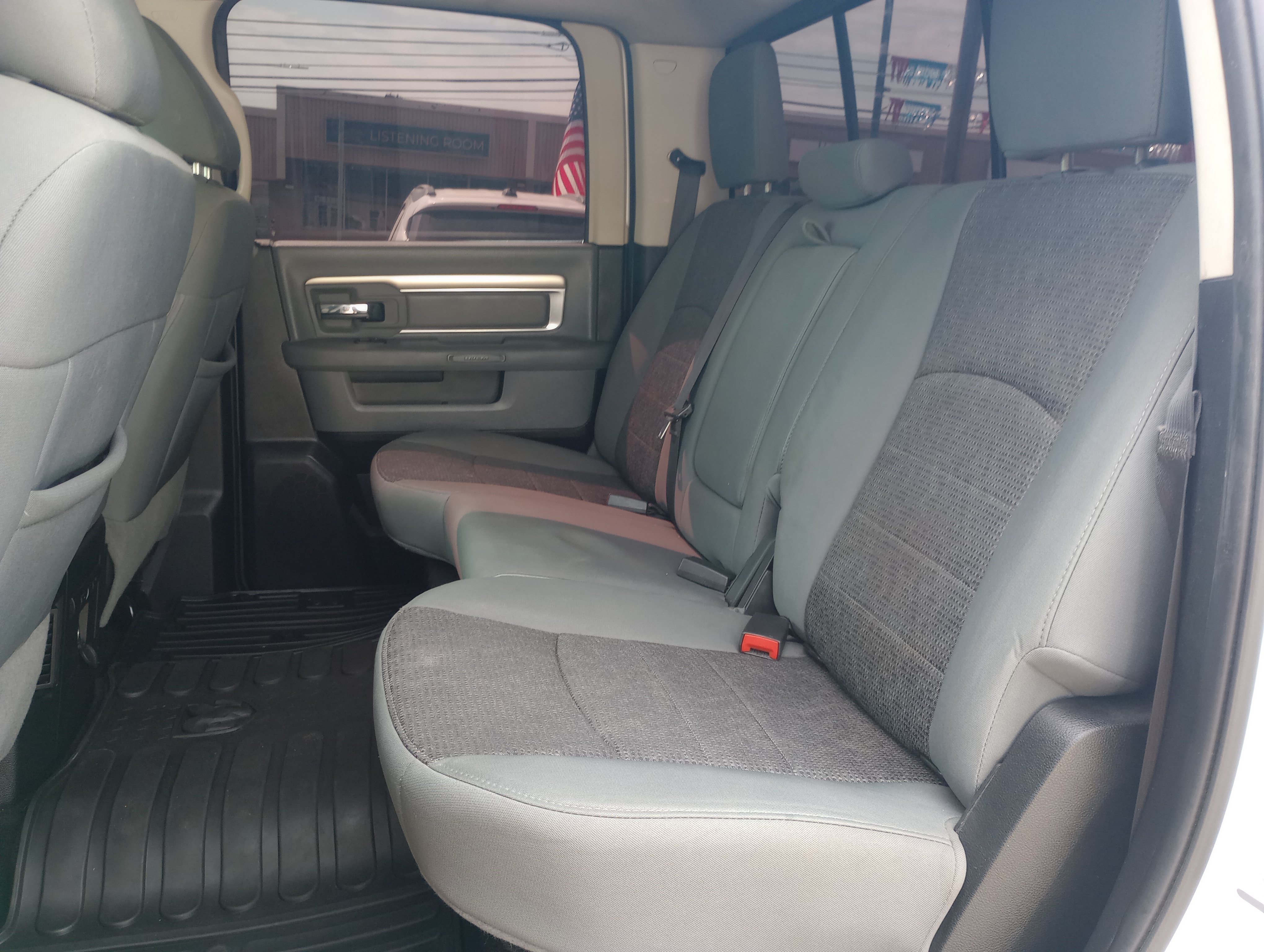Used 2014 RAM 1500 Lone Star RWD image 11