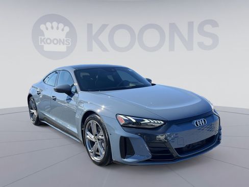 Used 2023 Audi e-tron GT Premium Plus image 10