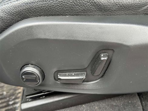 Certified 2023 Volvo XC90 B6 Core w/ Protection Package Premier image 16