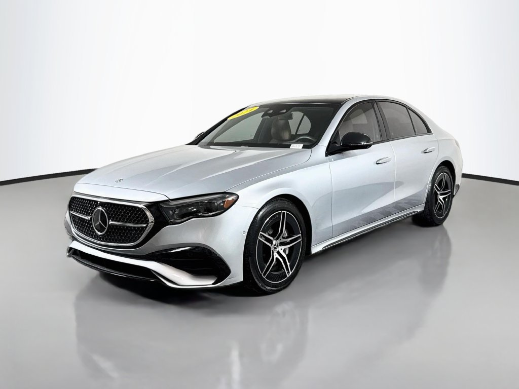 Used 2024 Mercedes-Benz E 450 4MATIC Sedan w/ Multicontour Seating Package image 3
