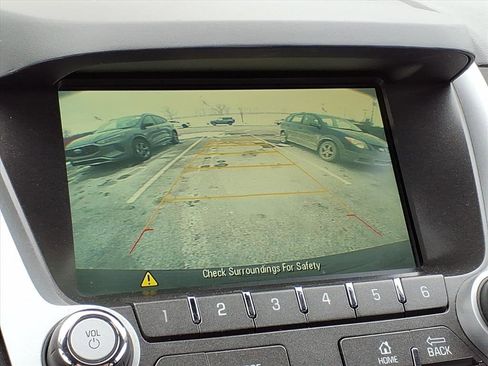 Used 2017 Chevrolet Equinox LT w/ Convenience Package image 21