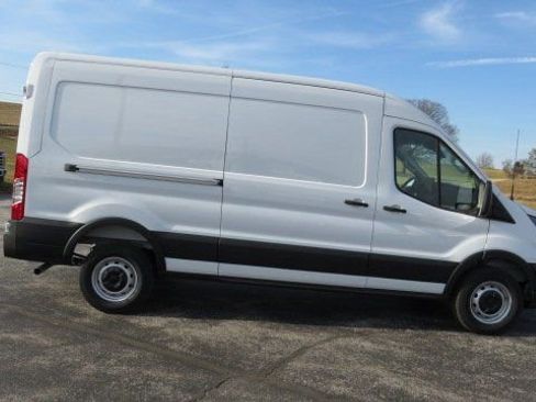 New 2026 Ford Transit 250 148 Medium Roof w/ Load Area Protection Package image 5