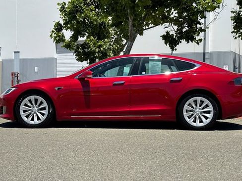 Used 2017 Tesla Model S 75D AWD/4WD image 7