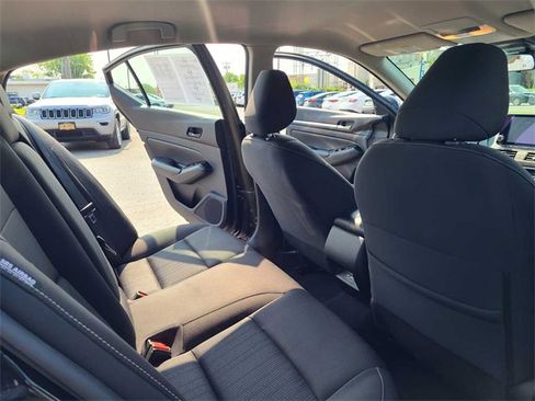 Used 2023 Nissan Altima 2.5 SV image 19