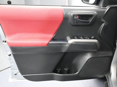 Used 2023 Toyota Tacoma SR5 RWD image 13