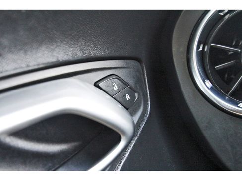 Used 2022 Chevrolet Camaro LT RWD image 15