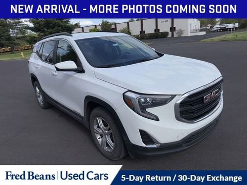 Used 2021 GMC Terrain SLE w/ Driver Convenience Package FWD image 9