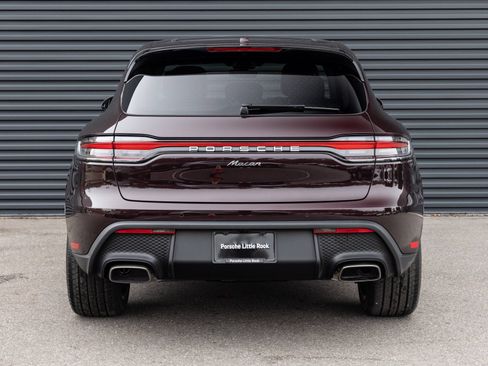 Used 2026 Porsche Macan AWD/4WD image 6