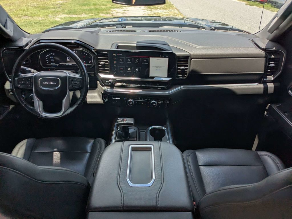 Used 2022 GMC Sierra 1500 SLT w/ SLT Premium Plus Package AWD/4WD image 14