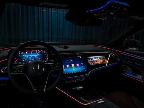New 2026 Mercedes-Benz E 350 4MATIC Sedan image 13