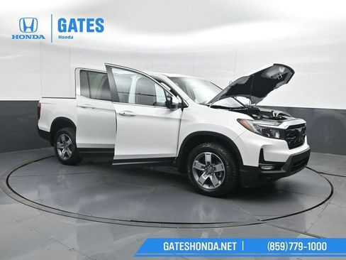 Certified 2025 Honda Ridgeline RTL image 56