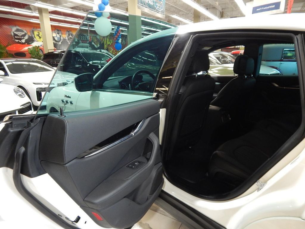 Used 2023 Maserati Levante Modena AWD/4WD image 28