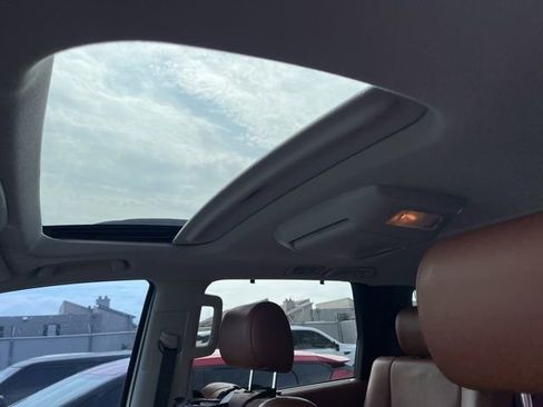 Used 2016 Toyota Sequoia Platinum RWD image 10